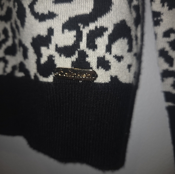 Calvin Klein Womems Animal Print Sweater. EUC Size M - Picture 5 of 8